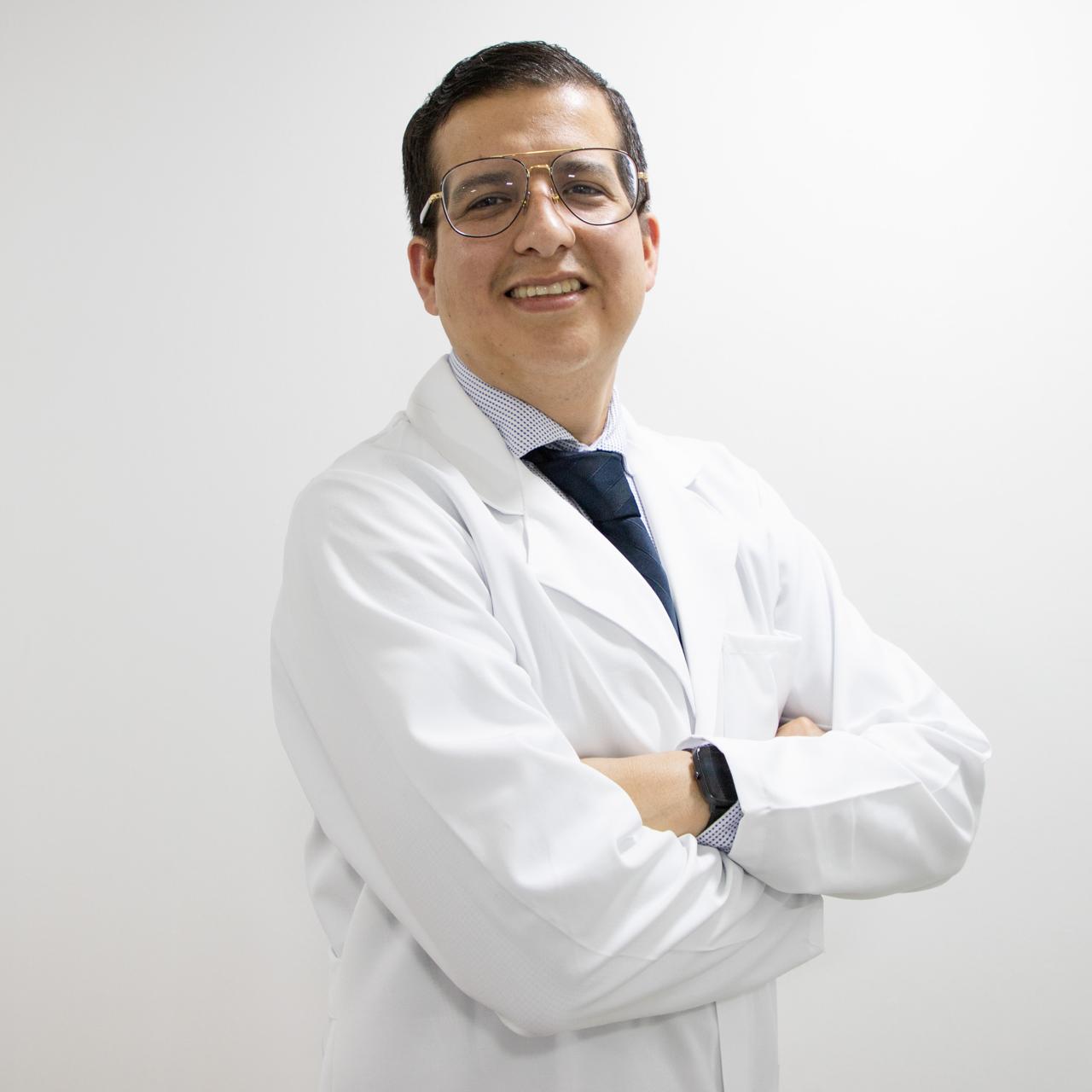 Dr. Juan Carlos Calderón